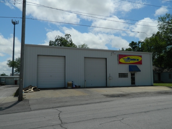 Listing Image #1 - Industrial for lease at 6332 East Archer Street North, Tulsa OK 74115