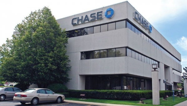 Listing Image #1 - Office for lease at 7501 Lemont Road, Woodridge IL 60517 Listing Image #1 - Office for lease at 7501 Lemont Road, Woodridge IL 60517