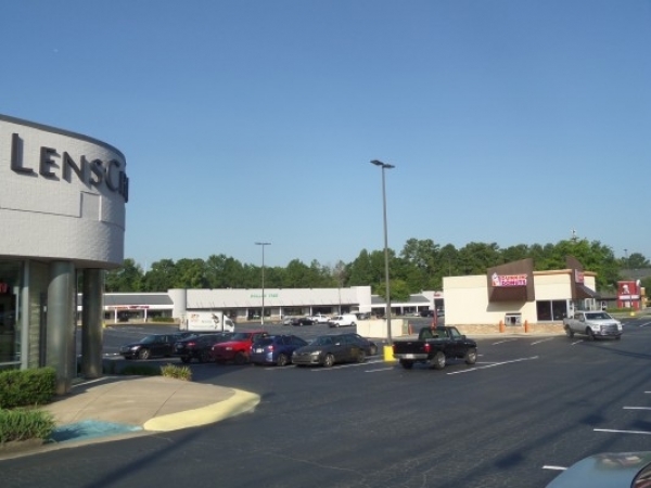 Listing Image #1 - Retail for lease at 4015 Holcomb Bridge Road, Peachtree Corners GA 30092