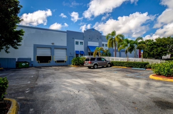 Listing Image #1 - Industrial for lease at 11500 NW 34 ST., Doral FL 33178