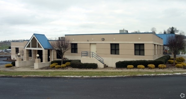 Listing Image #1 - Office for lease at 1385 Washington Road, Washington PA 15301