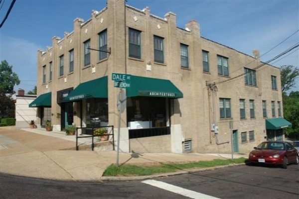 Listing Image #1 - Retail for lease at 7905 Big Bend Blvd, Webster Groves MO 63119