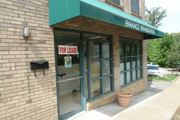 Listing Image #3 - Retail for lease at 7905 Big Bend Blvd, Webster Groves MO 63119