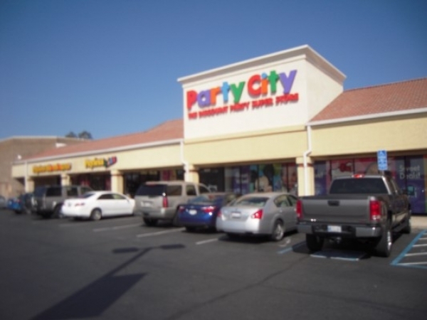 Listing Image #1 - Shopping Center for lease at 1619 Hilltop Dr., Redding CA 96002 Listing Image #1 - Shopping Center for lease at 1619 Hilltop Dr., Redding CA 96002