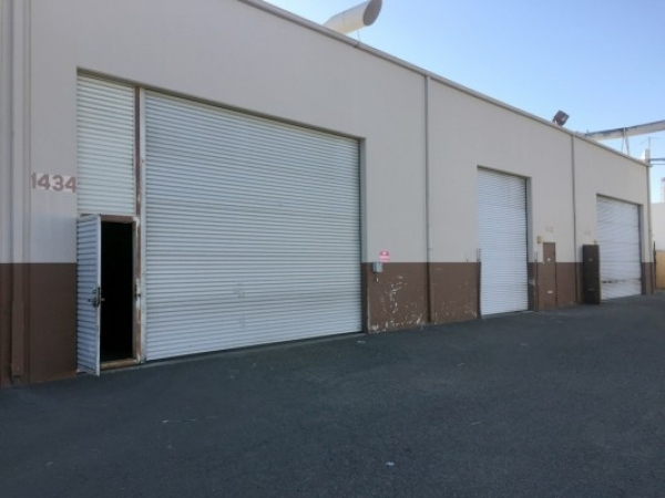 Listing Image #1 - Industrial for lease at 1426 - 1438 W. Collins Avenue, Orange CA 92867