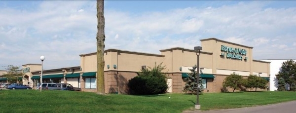 Listing Image #1 - Retail for lease at 6800 Orchard Lake Road, West Bloomfield MI 48322 Listing Image #1 - Retail for lease at 6800 Orchard Lake Road, West Bloomfield MI 48322
