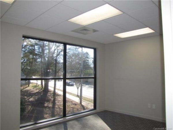 Listing Image #1 - Office for lease at 415 E Woodlawn Road, Charlotte NC 28209