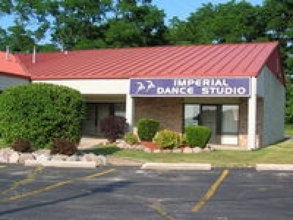 Listing Image #1 - Shopping Center for lease at 8390 East 109th Avenue, Crown Point IN 46307