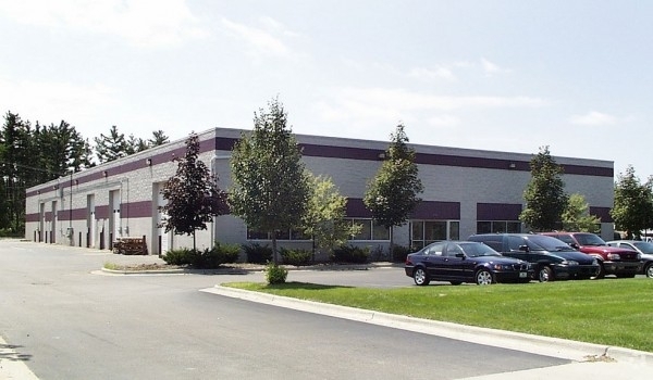 Listing Image #1 - Industrial for lease at 4202 Pioneer Dr, Commerce Charter Township MI 48390