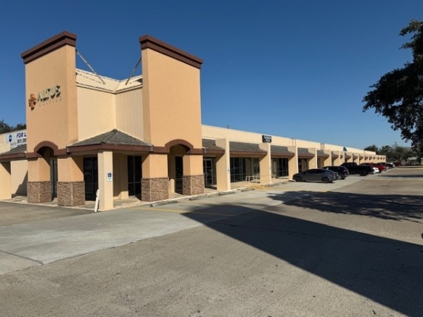 Listing Image #1 - Retail for lease at 4300 S. Padre Island Drive, Corpus Christi TX 78411