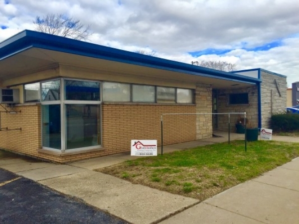 Listing Image #1 - Office for lease at 7414 Indianapolis Blvd., Hammond IN 46324