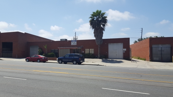 Listing Image #1 - Industrial for lease at 13413 S. Broadway, Los Angeles CA 90061