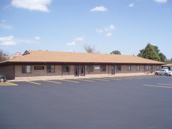 Listing Image #1 - Office for lease at 3536 Jersey Ridge Road, Davenport IA 52804