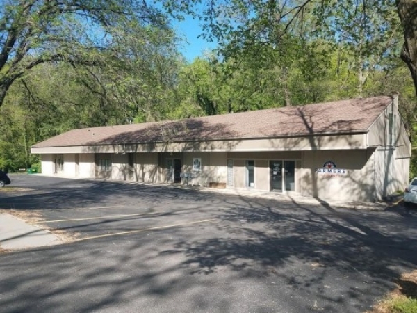 Listing Image #1 - Office for lease at 5209 NW Crooked Road, Parkville MO 64152