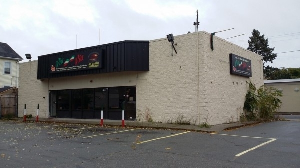 Listing Image #1 - Retail for lease at 369 Douglas Ave, Providence RI 02908