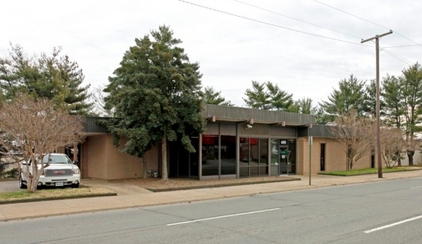 Listing Image #1 - Office for lease at 400 Commerce Rd, Richmond VA 23224