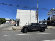 Retail property for lease in Winnetka, CA