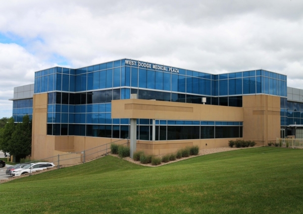 Listing Image #1 - Office for lease at 515 N 162nd Avenue, Omaha NE 68118