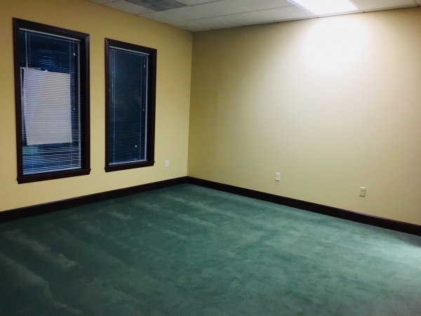 Listing Image #8 - Office for lease at 315 W Mill Plain Blvd., Vancouver WA 98660