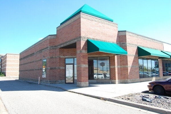Listing Image #1 - Retail for lease at 1900 County Rd D East Suite #100, Maplewood MN 55109