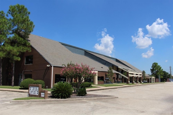 Listing Image #1 - Office for lease at 17000 El Camino Real, Houston TX 77058