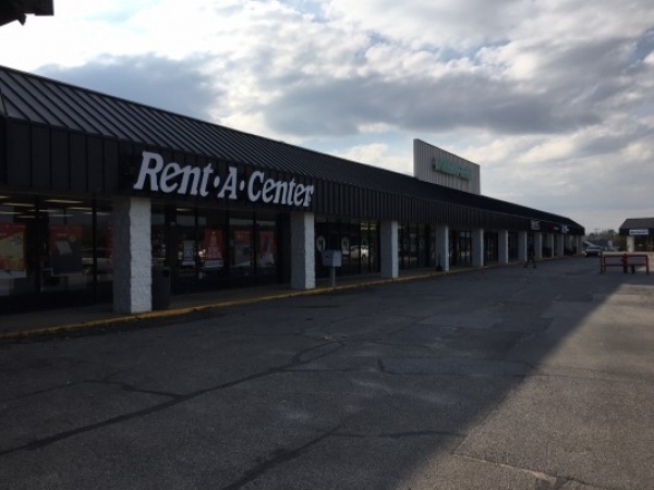Listing Image #1 - Retail for lease at 550 Fairview Drive, Kendallville IN 46755 Listing Image #1 - Retail for lease at 550 Fairview Drive, Kendallville IN 46755