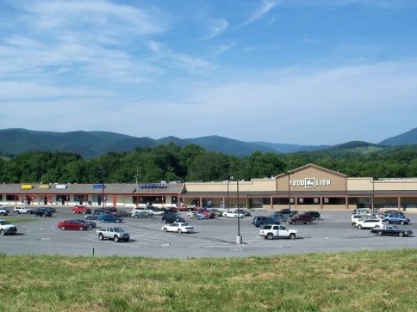 Listing Image #1 - Retail for lease at Us Rt 460 & State Rt100, Pearisburg VA 24134