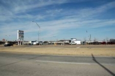 Listing Image #1 - Retail for lease at 2015 West Broadway Ave, Ardmore OK 73401 Listing Image #1 - Retail for lease at 2015 West Broadway Ave, Ardmore OK 73401