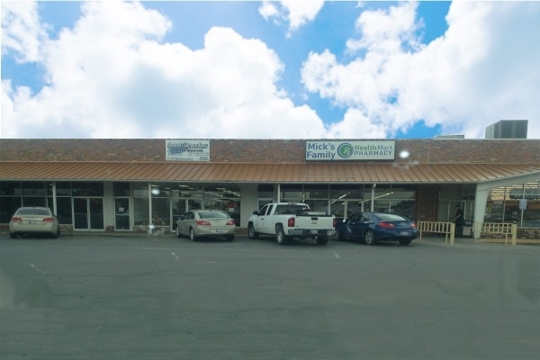 Listing Image #1 - Retail for lease at 2110 Oklahoma Avenue, Woodward OK 73801 Listing Image #1 - Retail for lease at 2110 Oklahoma Avenue, Woodward OK 73801