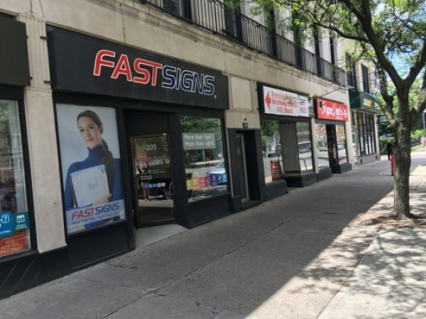 Listing Image #1 - Retail for lease at 201 East Broad Street, Columbus OH 43215