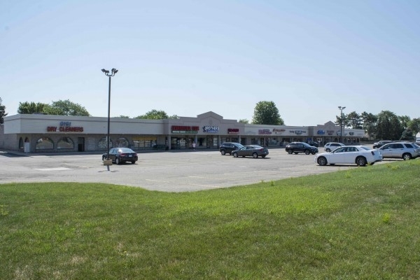 Listing Image #1 - Shopping Center for lease at 38904 Dequindre Road, Sterling Heights MI 48310