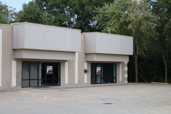 Listing Image #1 - Retail for lease at 4849 N 90th Street, Omaha NE 68134