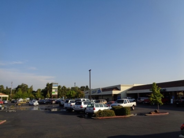 Listing Image #1 - Shopping Center for lease at 84-150 Belle Mill Road, Red Bluff CA 96080