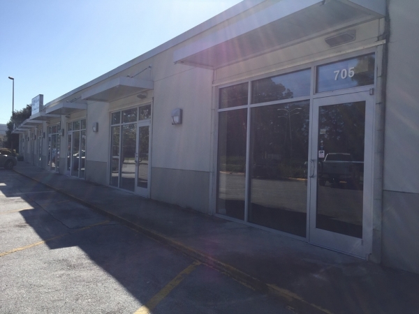 Listing Image #1 - Shopping Center for lease at 705-711 East 65th Street, Savannah GA 31405