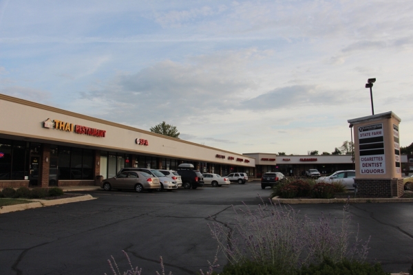Listing Image #1 - Shopping Center for lease at 22W535 Butterfield Rd, Glen Ellyn IL 60137