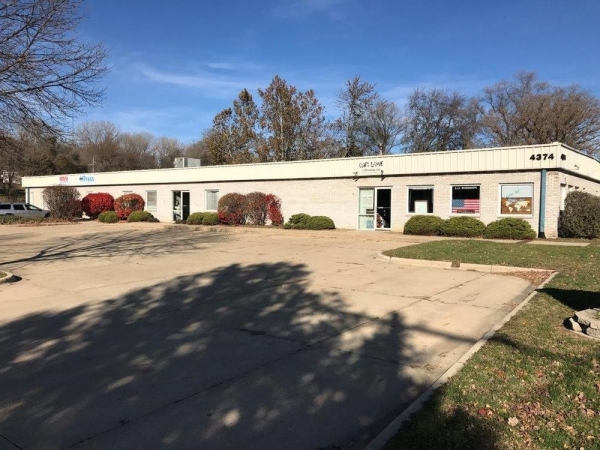 Listing Image #1 - Office for lease at 4374 State Street, Bettendorf IA 52722