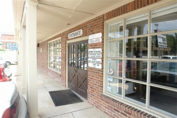 Listing Image #4 - Retail for lease at 2310--2326 S. Brentwood Blvd, St. Louis MO 63144 Listing Image #4 - Retail for lease at 2310--2326 S. Brentwood Blvd, St. Louis MO 63144