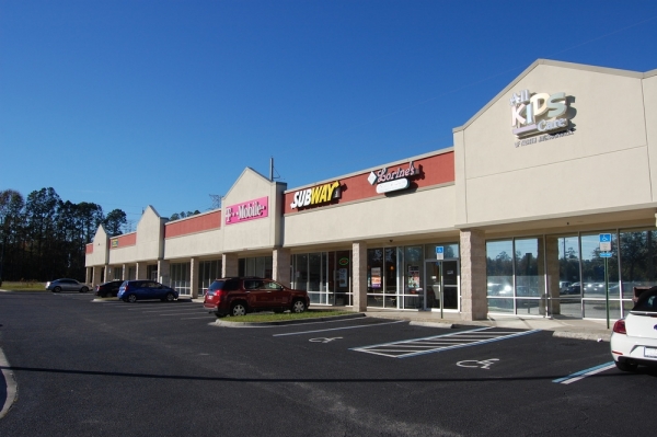 Listing Image #1 - Retail for lease at 3200 Armsdale Rd, Jacksonville FL 32218 Listing Image #1 - Retail for lease at 3200 Armsdale Rd, Jacksonville FL 32218