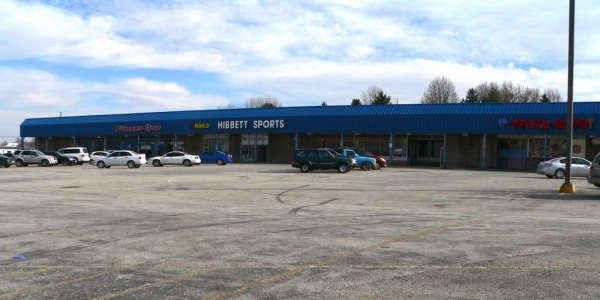 Listing Image #1 - Shopping Center for lease at 770 W Main Street, Lebanon KY 40033
