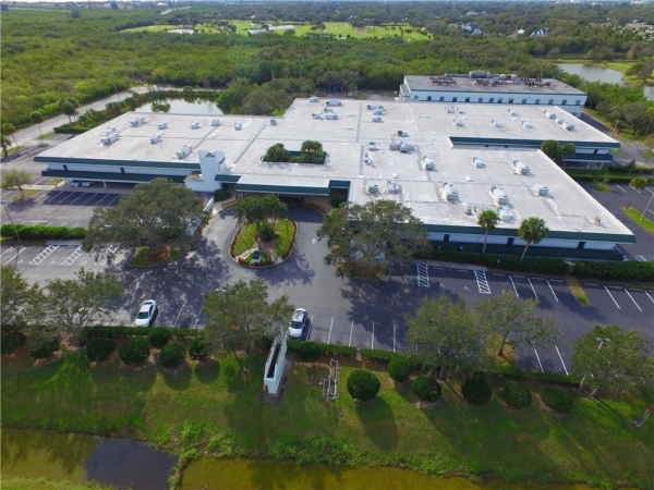 Listing Image #1 - Office for lease at 777 37th St A100 - E26, Vero Beach FL 32960