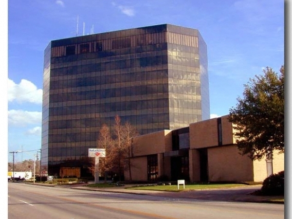 Listing Image #1 - Office for lease at 2615 Calder, Beaumont TX 77702