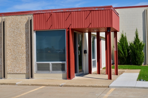 Listing Image #1 - Office for lease at 8212 N University St, Peoria IL 61615