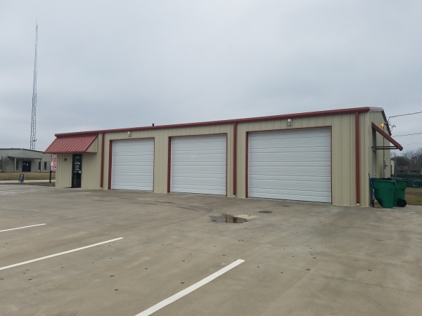 Listing Image #1 - Industrial for lease at 7910 Traders Circle, Greenville TX 75402 Listing Image #1 - Industrial for lease at 7910 Traders Circle, Greenville TX 75402