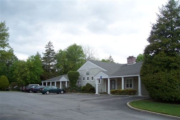 Listing Image #1 - Office for lease at 631 Montauk Highway, West Islip NY 11795