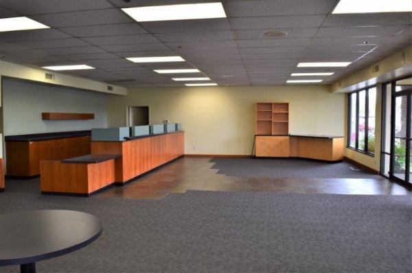 Listing Image #1 - Office for lease at 201 N Pacific Hwy, Talent OR 97540