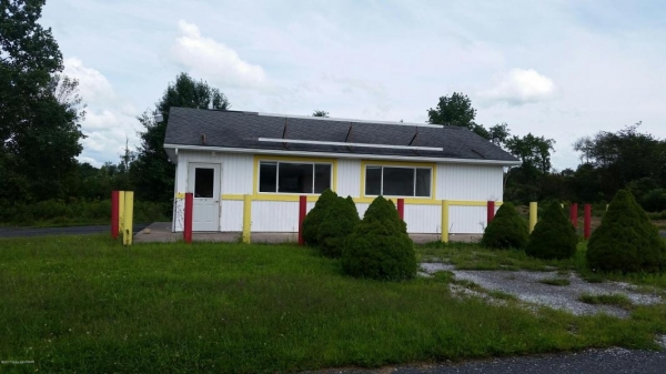 Listing Image #1 - Retail for lease at 109 Marshall Lane, Brodheadsville PA 18322