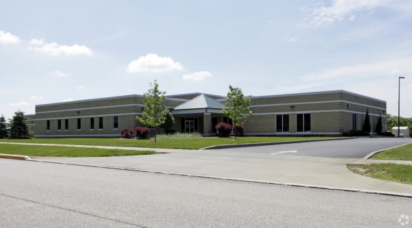 Listing Image #1 - Multi-Use for lease at 653 Enterprise Parkway, Ravenna OH 44266
