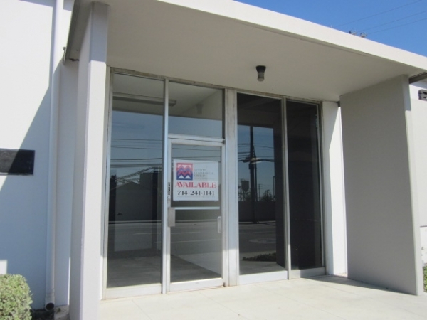 Listing Image #1 - Industrial for lease at 2189 S. Grand Ave., Santa Ana CA 92705
