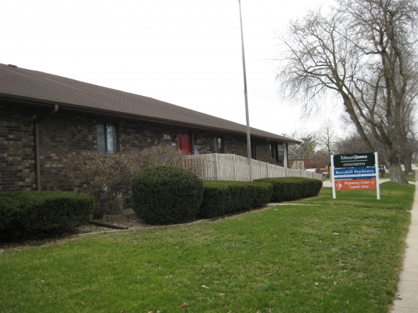 Listing Image #1 - Office for lease at 709 1st Ave W, Newton IA 50208