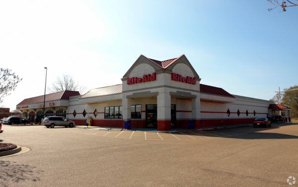 Listing Image #1 - Shopping Center for lease at 1073 Hwy 51, Madison MS 39110